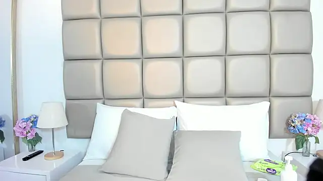 DojaAissha online show from January 10, 7:20 pm