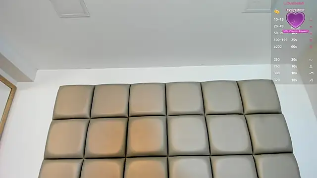 DojaAissha online show from November 28, 7:25 pm