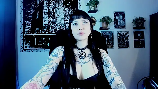 Demongirl6666 online show from November 13, 7:51 pm