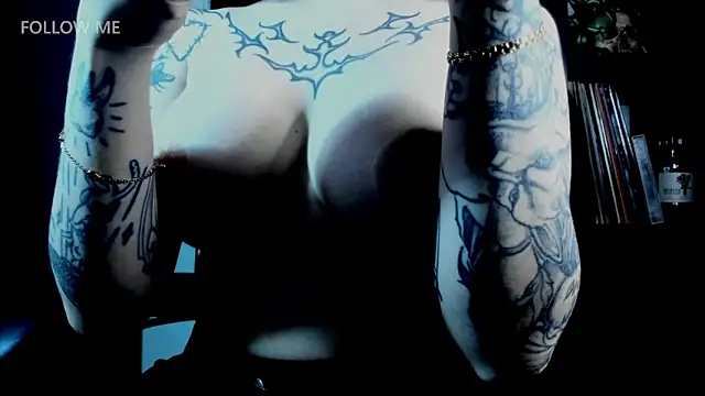 Demongirl6666 online show from February 9, 12:36 pm