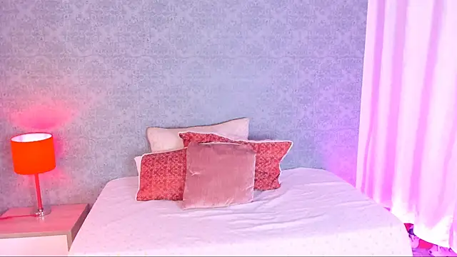 Snapshot of CatrinaRossi chatting on January 15, 9:30 pm CatrinaRossi online show from January 15, 9:30 pm