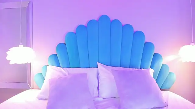 HannaKarson online show from February 28, 11:36 am