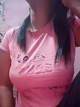 Snapshot of Bittu-rani chatting on February 2, 5:53 am Bittu-rani online show from February 2, 5:53 am