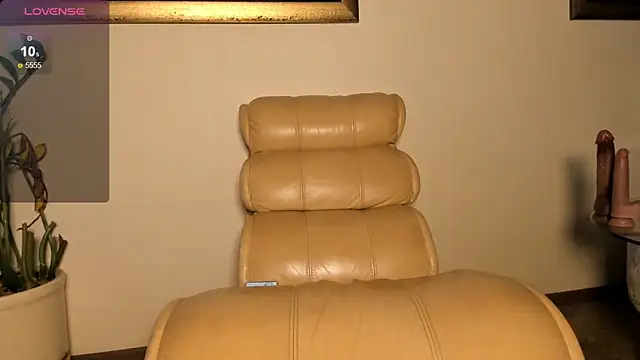 luna-catt online show from March 20, 10:51 pm