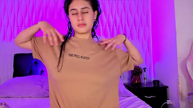 Snapshot of Natasha_Nasty2 chatting on November 1, 8:14 pm Natasha Nasty2 online show from November 1, 8:14 pm