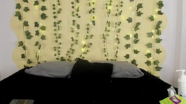 Snapshot of Natasha_Nasty2 chatting on February 16, 11:50 pm Natasha Nasty2 online show from February 16, 11:50 pm