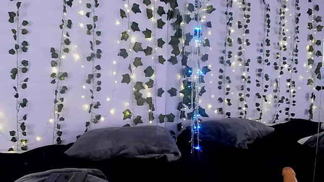 Snapshot of Natasha_Nasty2 chatting on January 24, 8:02 am Natasha Nasty2 online show from January 24, 8:02 am