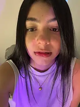 Snapshot of Liissa_cute_ chatting on June 16, 7:58 pm Liissa cute online show from June 16, 7:58 pm