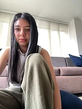 Snapshot of Liissa_cute_ chatting on July 13, 4:39 pm Liissa cute online show from July 13, 4:39 pm