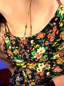 Liissa cute  online show from November 26, 6:08 pm