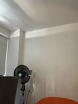 Liissa cute  online show from November 20, 7:36 pm