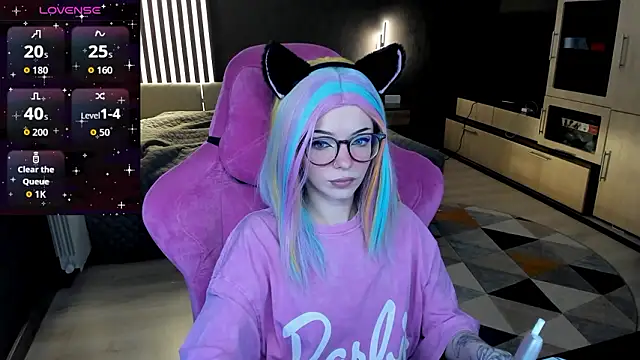 The love project online show from March 19, 10:43 pm