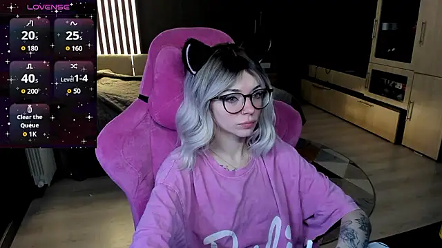 The love project online show from March 29, 11:39 pm