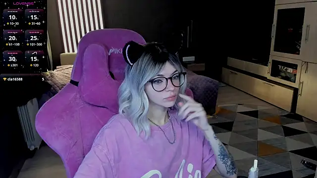 The love project online show from April 9, 11:33 pm