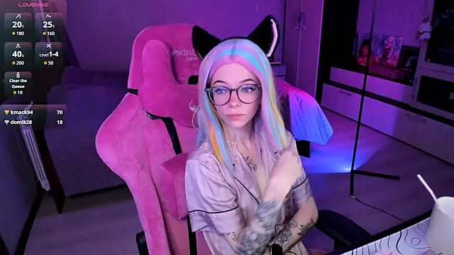 Snapshot of The_love_project chatting on October 18, 11:07 pm The love project online show from October 18, 11:07 pm