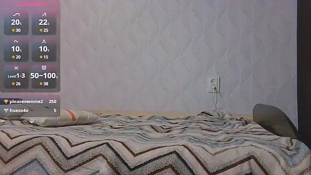 Snapshot of Jerry_Bomb chatting on February 3, 10:43 pm Jerry Bomb online show from February 3, 10:43 pm