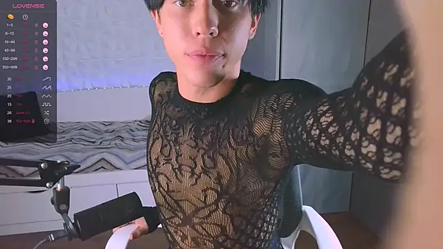 Snapshot of Jerry_Bomb chatting on October 12, 2:07 pm Jerry Bomb online show from October 12, 2:07 pm