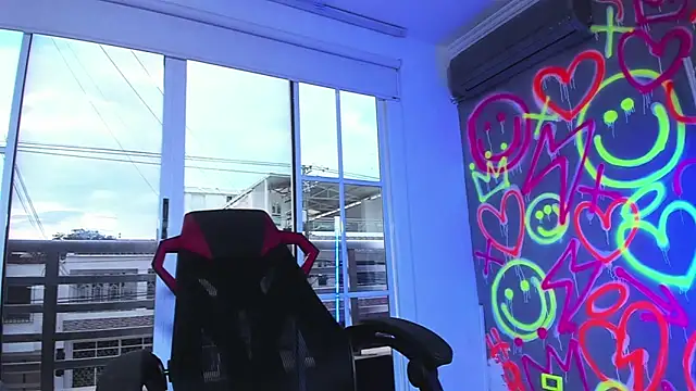 ANGEL NICOLAS online show from January 8, 10:05 pm