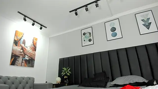 Snapshot of ANGEL_NICOLAS chatting on January 6, 10:26 pm ANGEL NICOLAS online show from January 6, 10:26 pm