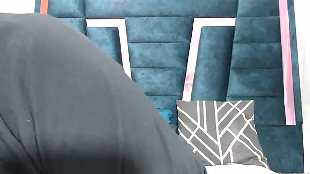 Snapshot of DiannellaforYou chatting on November 20, 10:42 pm DiannellaforYou online show from November 20, 10:42 pm