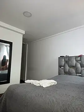 LauraCadwell online show from February 22, 12:29 pm