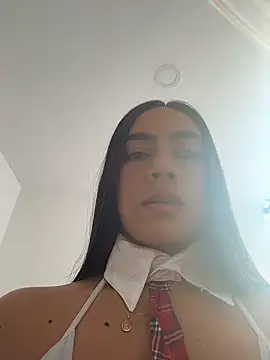 Snapshot of LauraCadwell chatting on July 17, 12:35 pm LauraCadwell online show from July 17, 12:35 pm