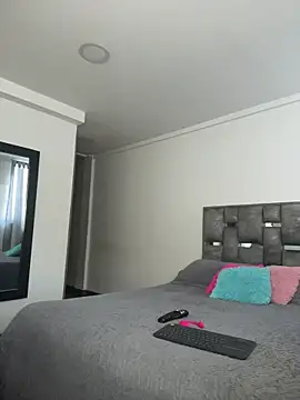 LauraCadwell online show from February 27, 12:05 pm