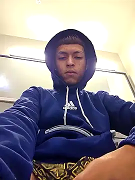 Snapshot of Yoko0381 chatting on December 3, 5:30 am Yoko0381 online show from December 3, 5:30 am