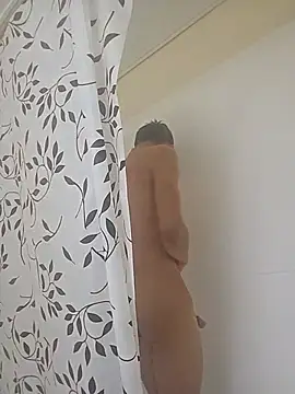 Snapshot of Yoko0381 chatting on February 11, 12:49 pm Yoko0381 online show from February 11, 12:49 pm