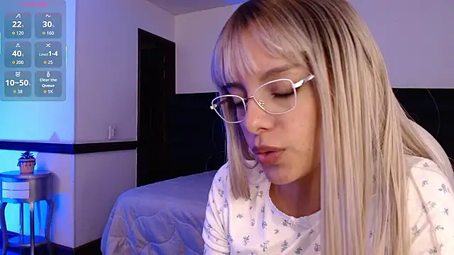 peyton golden1 online show from February 8, 3:48 am