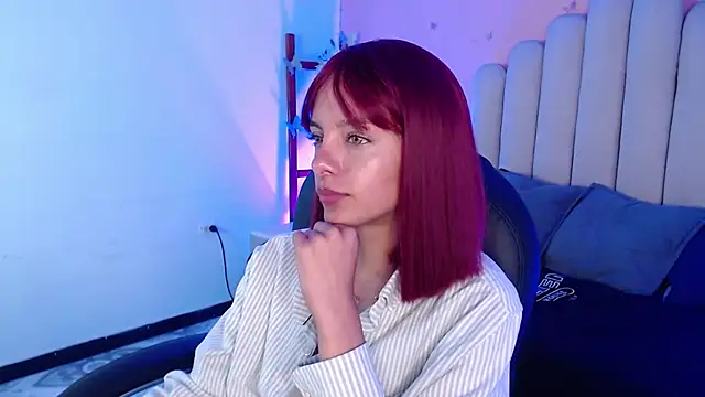 Snapshot of peyton_golden1 chatting on October 4, 3:41 am peyton golden1 online show from October 4, 3:41 am