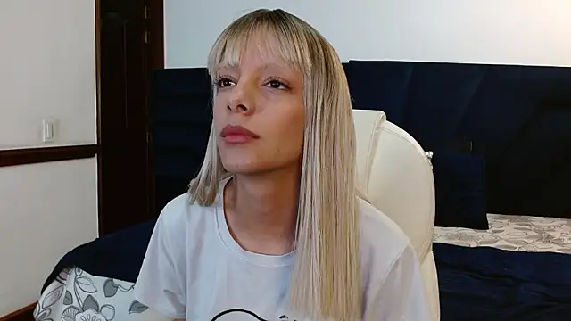 peyton golden1 online show from January 9, 3:35 am