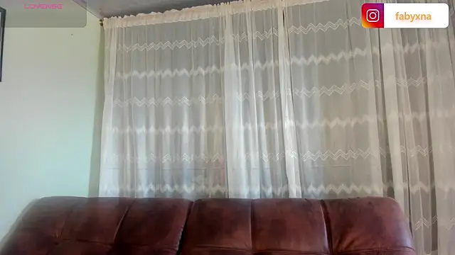 Snapshot of peyton_golden1 chatting on September 9, 10:08 pm peyton golden1 online show from September 9, 10:08 pm