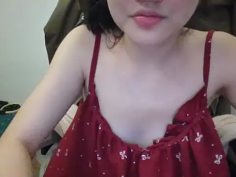 Snapshot of Yin-girl chatting on September 15, 5:57 pm Yin-girl online show from September 15, 5:57 pm
