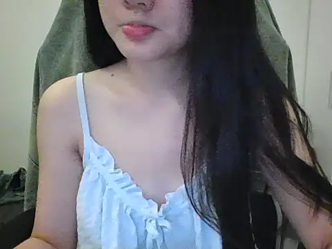 Snapshot of Yin-girl chatting on September 27, 11:38 am Yin-girl online show from September 27, 11:38 am