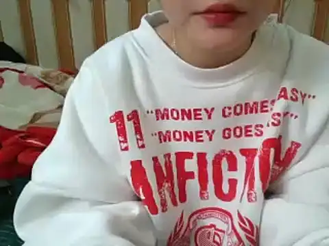 Snapshot of Yin-girl chatting on February 15, 11:28 am Yin-girl online show from February 15, 11:28 am