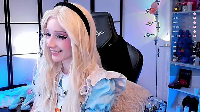 LilithLin online show from February 6, 1:01 am