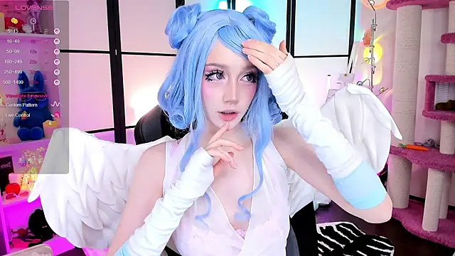 LilithLin online show from March 31, 6:43 pm