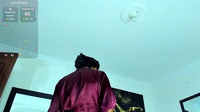 KimberlyBanks2 online show from March 6, 10:10 am