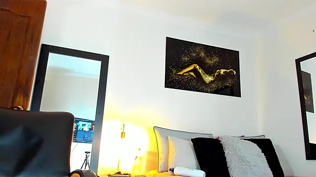 KimberlyBanks2 online show from November 30, 1:12 pm