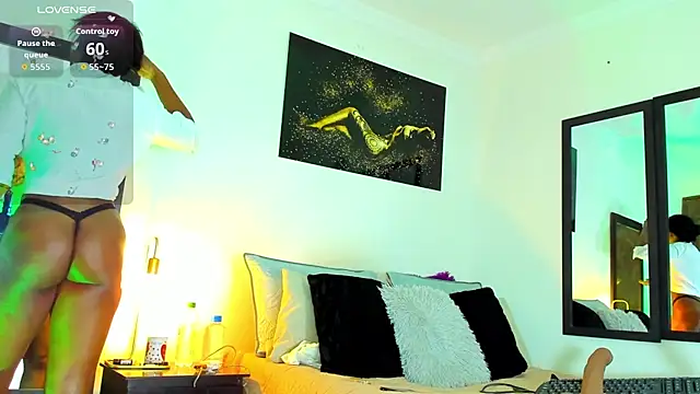 KimberlyBanks2 online show from April 9, 6:58 pm