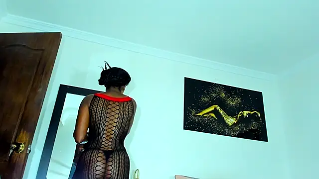 KimberlyBanks2 online show from March 1, 10:04 am