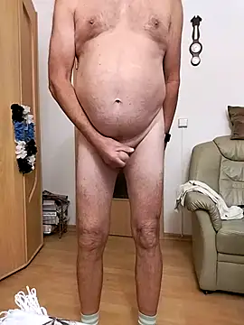 Lutzi1 online show from October 4, 7:15 pm