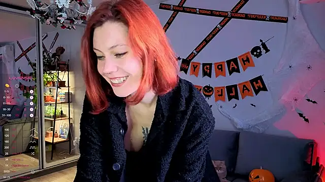 Snapshot of Your_Corvus chatting on October 18, 8:05 am Your Corvus online show from October 18, 8:05 am
