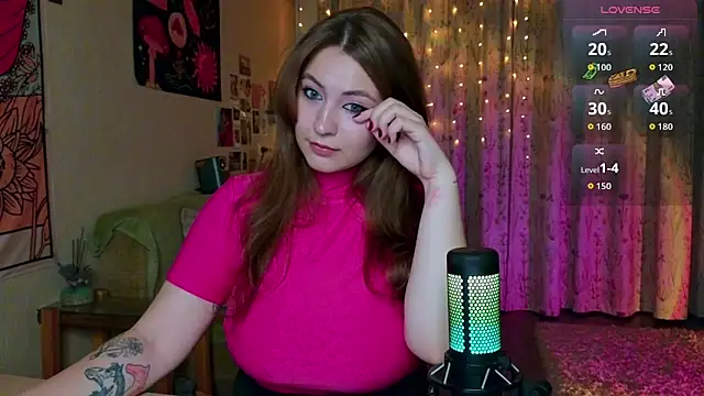 LisaCase online show from September 27, 12:33 pm