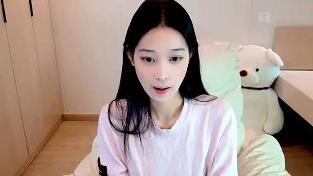 Snapshot of Xueb_J chatting on October 22, 6:13 am Xueb J online show from October 22, 6:13 am