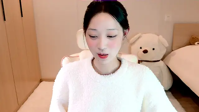 Snapshot of Xueb_J chatting on December 12, 3:48 pm Xueb J online show from December 12, 3:48 pm