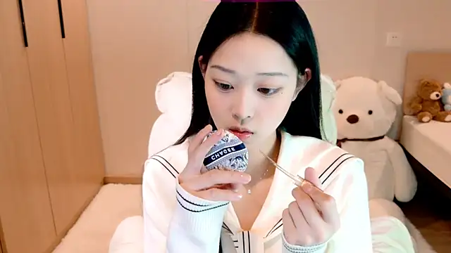 Snapshot of Xueb_J chatting on January 22, 5:38 pm Xueb J online show from January 22, 5:38 pm