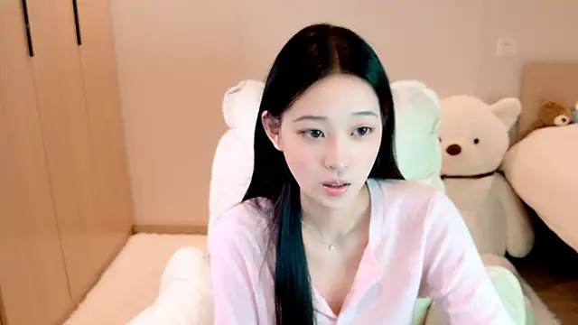 Snapshot of Xueb_J chatting on January 21, 8:52 am Xueb J online show from January 21, 8:52 am