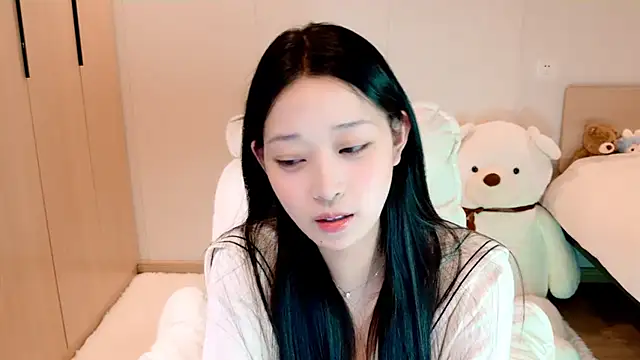 Snapshot of Xueb_J chatting on January 18, 9:56 am Xueb J online show from January 18, 9:56 am